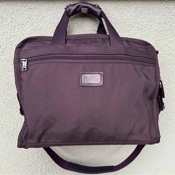 TUMI Canvas and Leather Duffle Travel Gym Bag in Chocolate Brown 
Made in USA - Picture 1 of 14